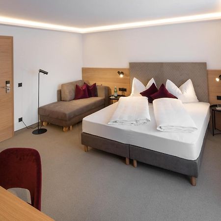 Hotel Hennersberg Вергль Екстер'єр фото