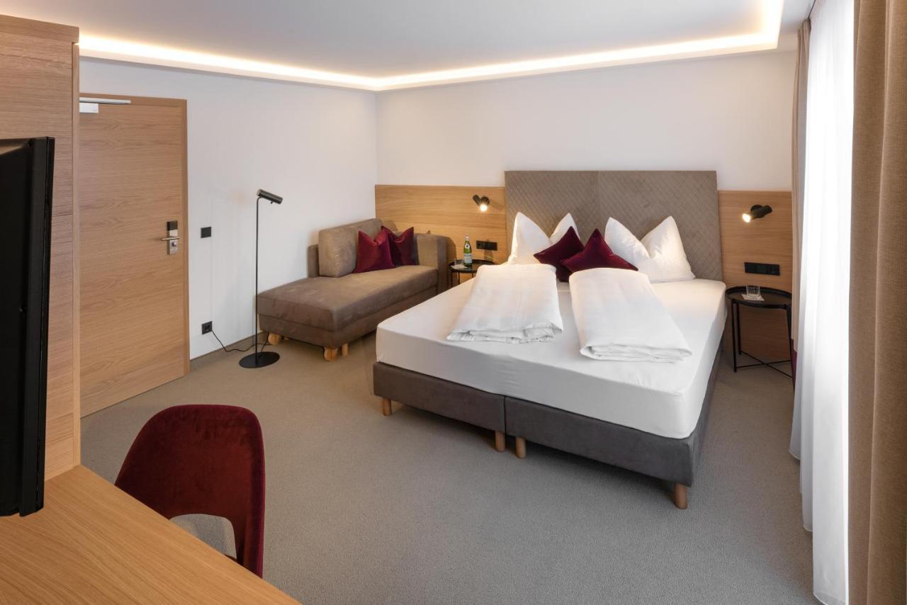 Hotel Hennersberg Вергль Екстер'єр фото